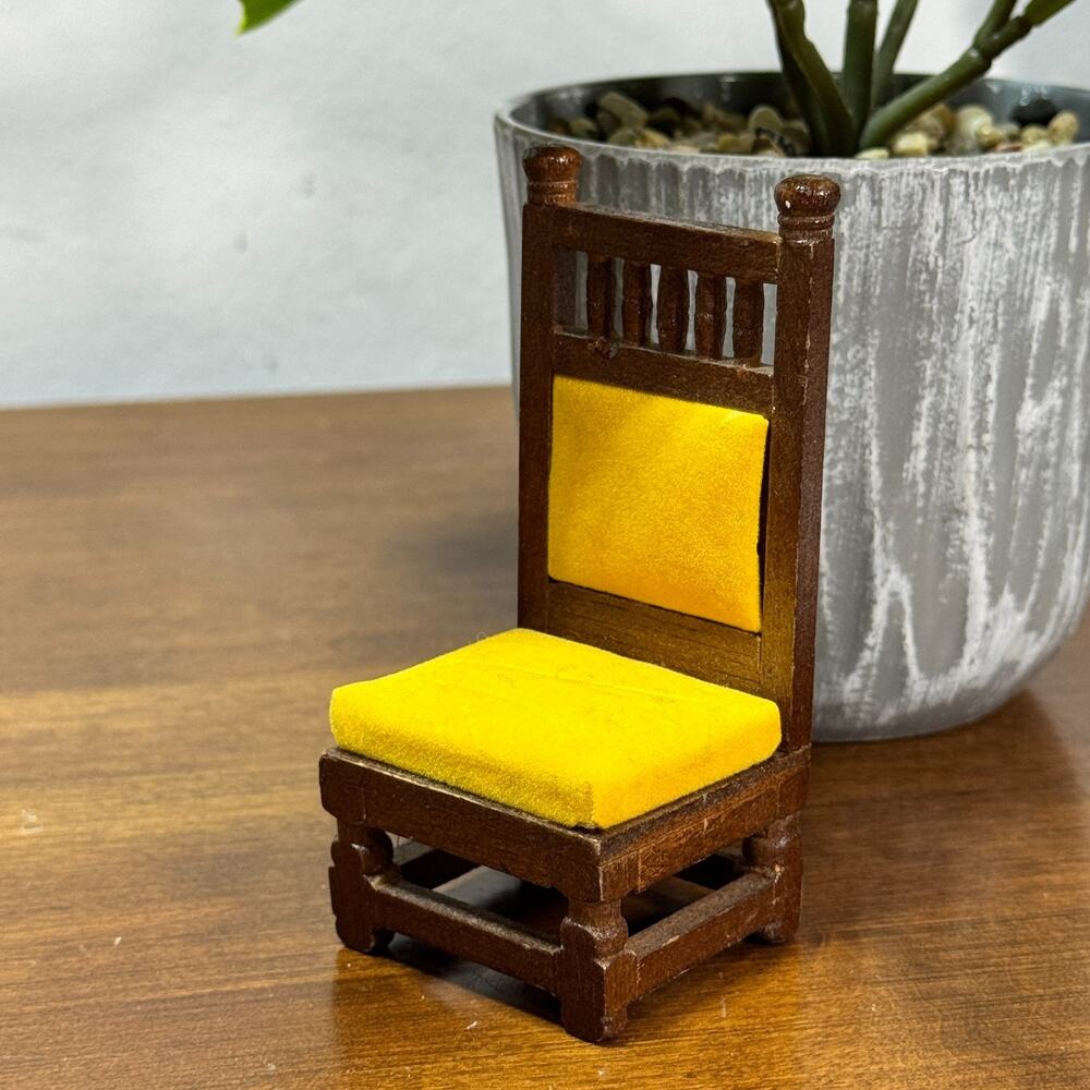 Vintage Dollhouse Miniature Chair 1:12 scale William and Mary Style Dining Gold